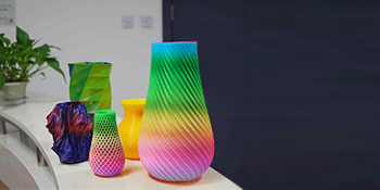 Gradient multicolor PLA filament