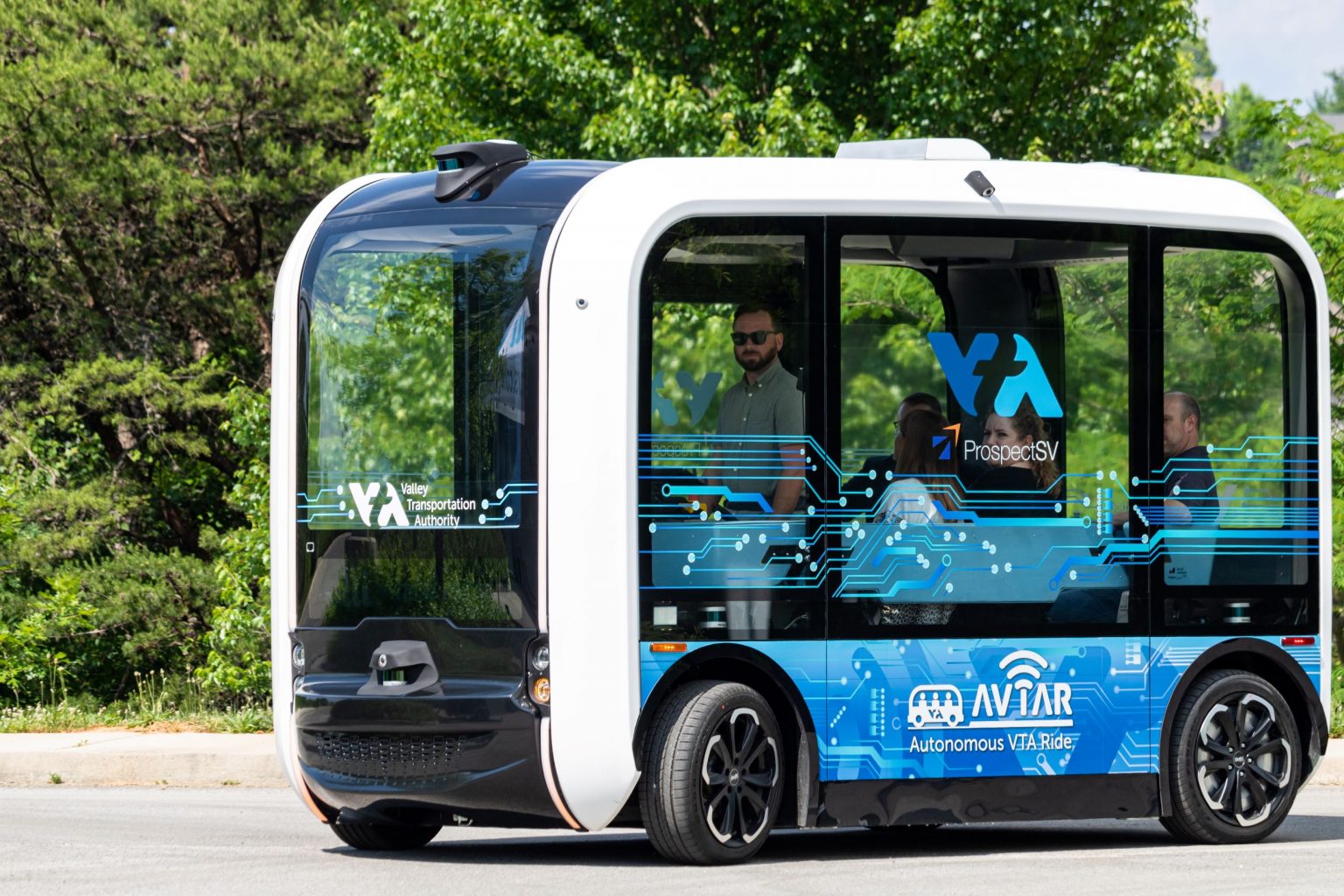 Olli 2.0, mainly a 3D printed autonomous electric shuttle