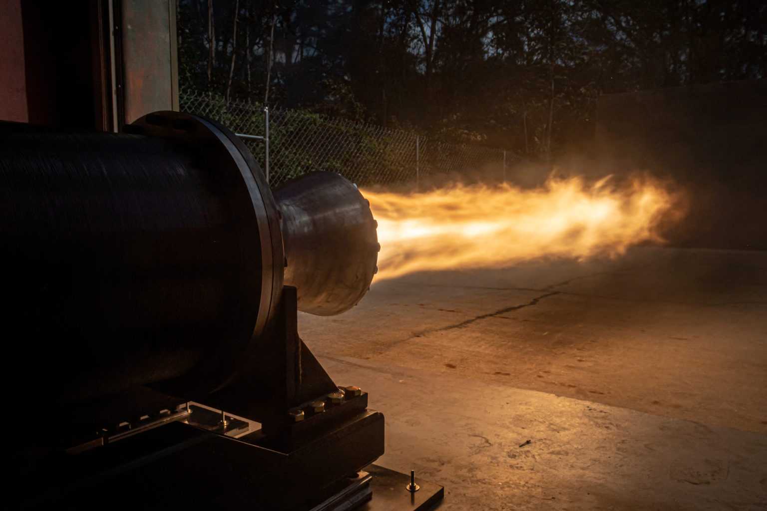   Test the Comet 5000 lbf engine