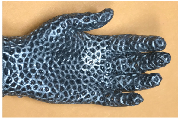 Liquid metal creates a robotic palm: it returns to its original shape after heating and cooling