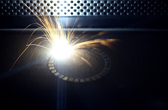 Laser powder bed fusion additive manufacturing